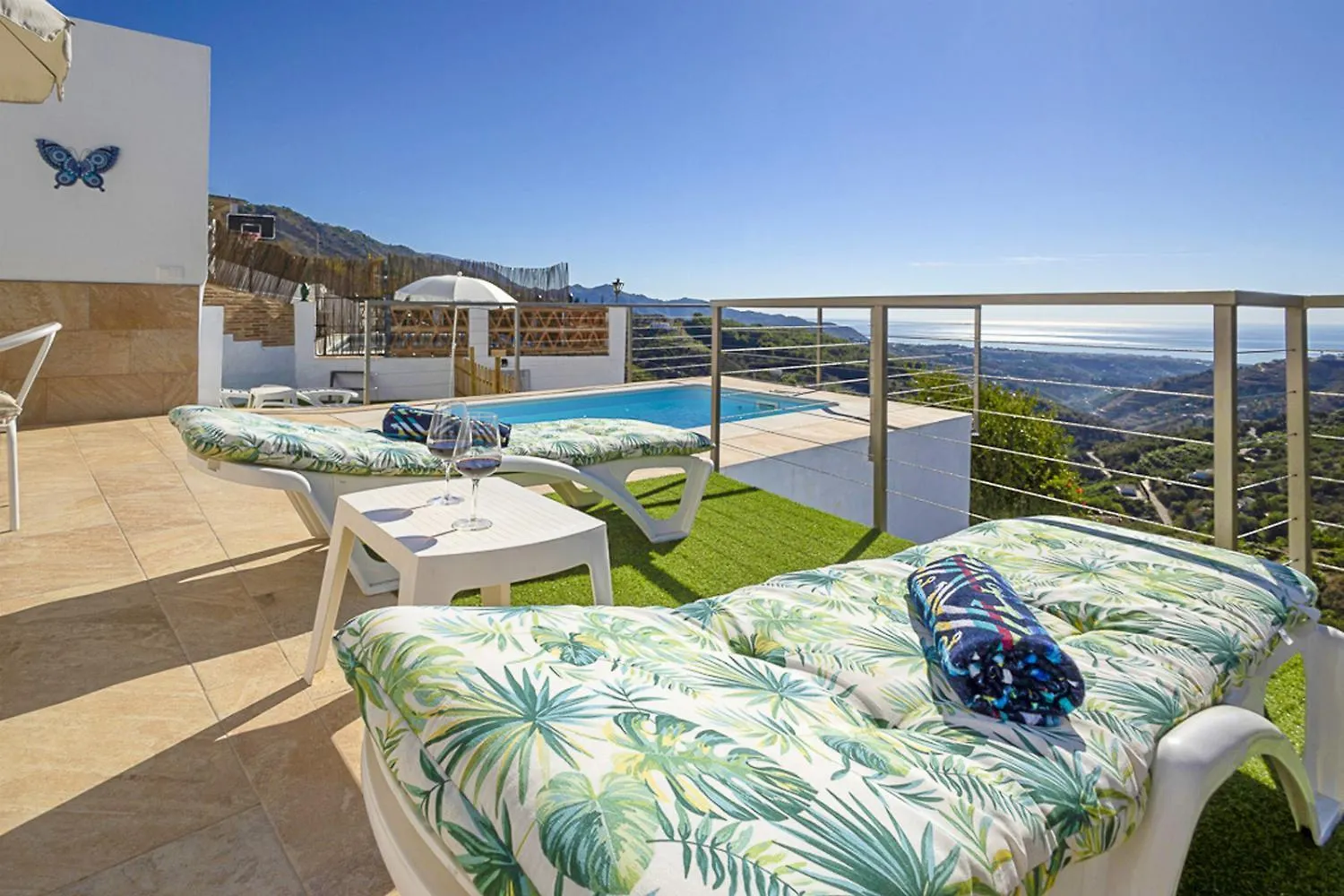 Villa El Cortijo フリヒリアナ